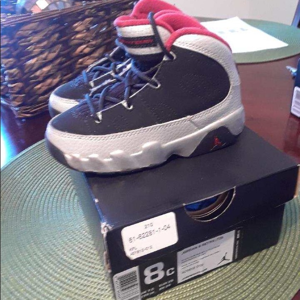 Jordan Retro 9
